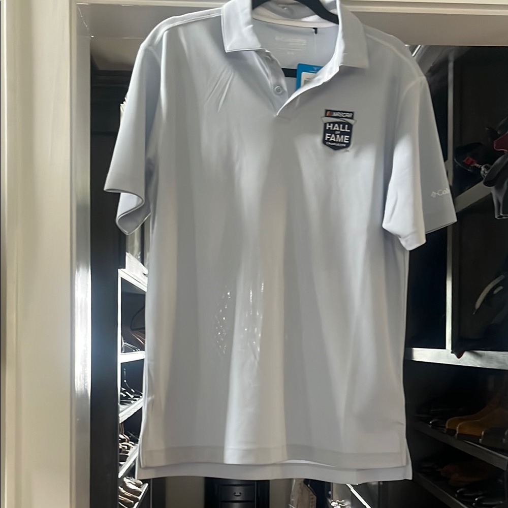 Columbia Gray Polo Shirt NASCAR Hall of fame - size M - NWT